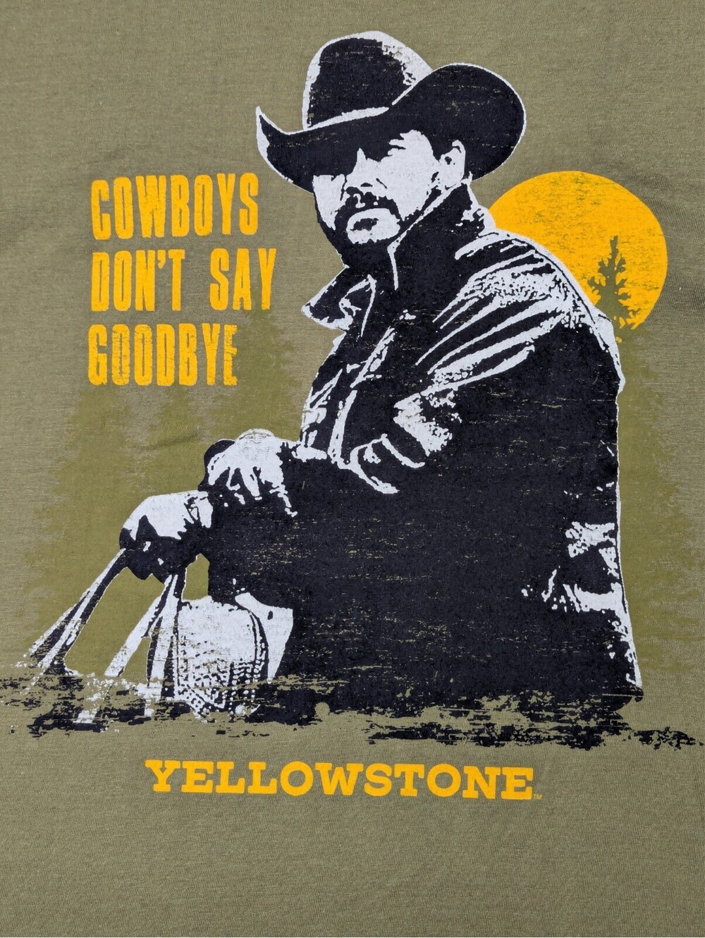 Yellowstone - Dutton Ranch - Cowboys Dont Say Goodbye - Olive T-shirt - Size L - Picture 6 of 14